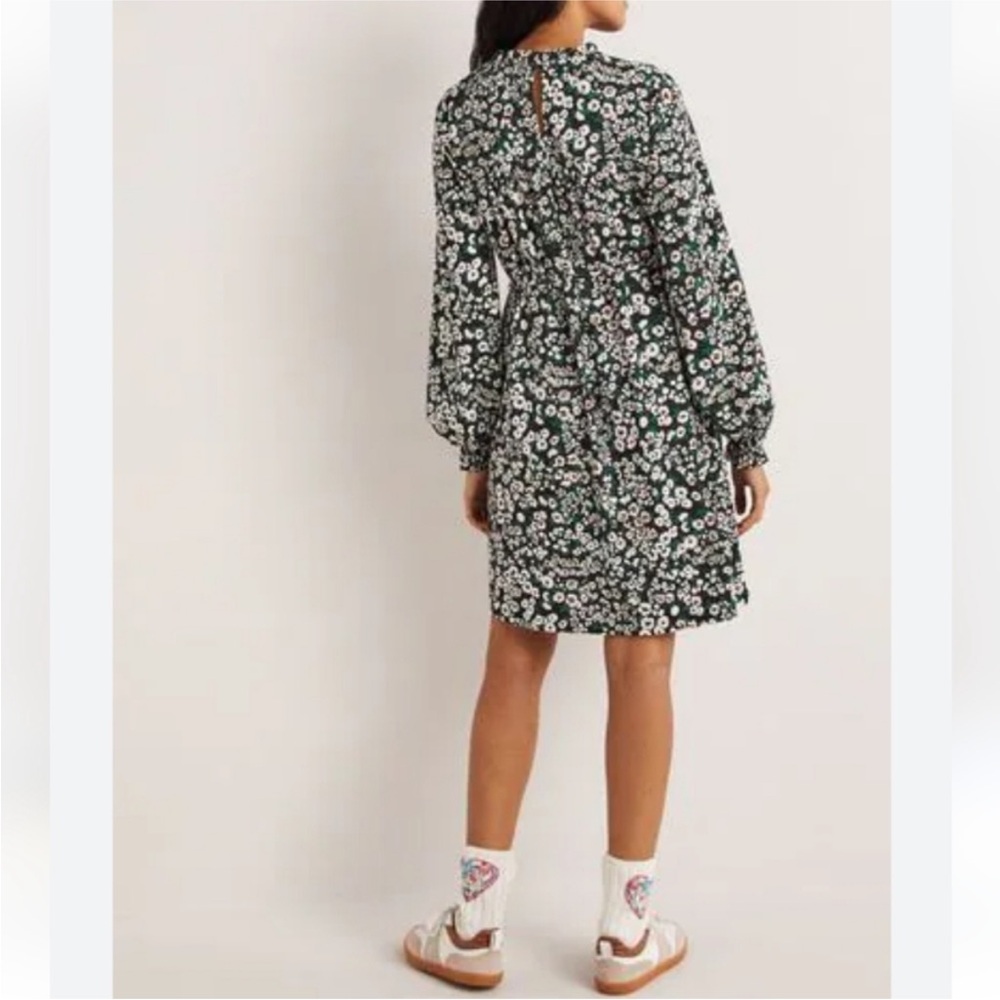 Boden Easy Yoke Mini‎ Jersey Dress in Black, Petal Blossom Size 4 - Picture 4 of 12